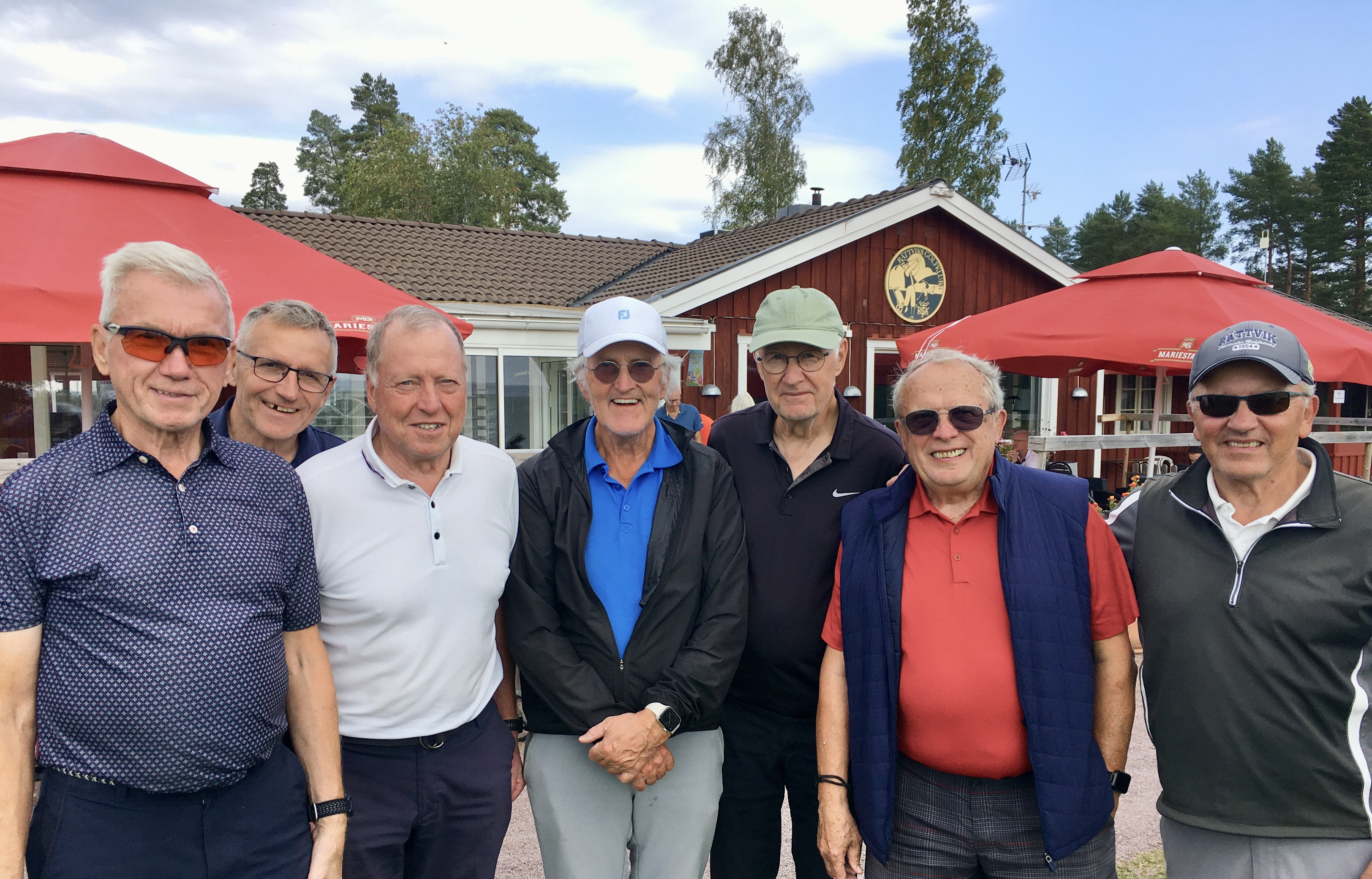 Pristagare torsdag 29 augusti: Fr v Sivert Stenman, Lars Larsson (lunchvinnare), Lars Grapenson, Hans Jax, Jan Jonsson, Jan-Åke Ekberg och Lennart Karlsson.